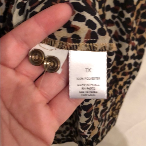 NWOT Roz&Ali Leopard Print Convertible Sleeve Top - Picture 5 of 6